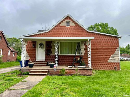 405 E Saint Louis St, West Frankfort, IL, 62896-2124 | Card Image