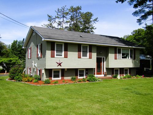 31 Stearns Ct, Swanton, VT, 05488-1000 | Card Image