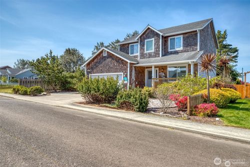 2705 Sea Crest Ave N, Long Beach, WA, 98631-5225 | Card Image