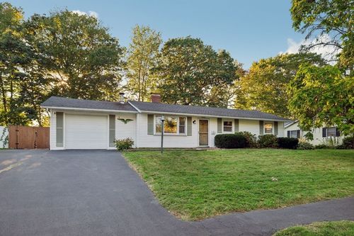 19 Bradford St, Holbrook, MA, 02343-1803 | Card Image