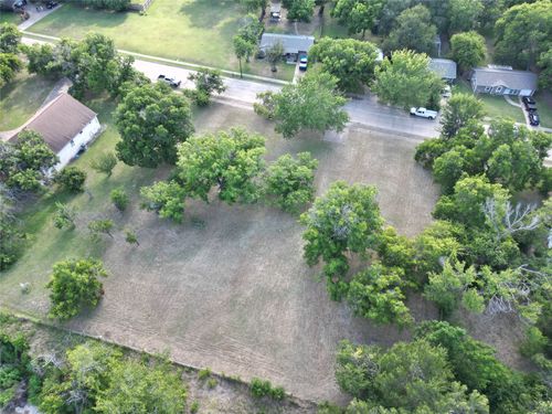 3020 Kerry Ln, Haltom City, TX, 76117-4002 | Card Image