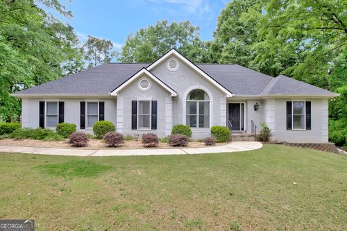 37 Inland Cir, Newnan, GA, 30263-5903 | Card Image