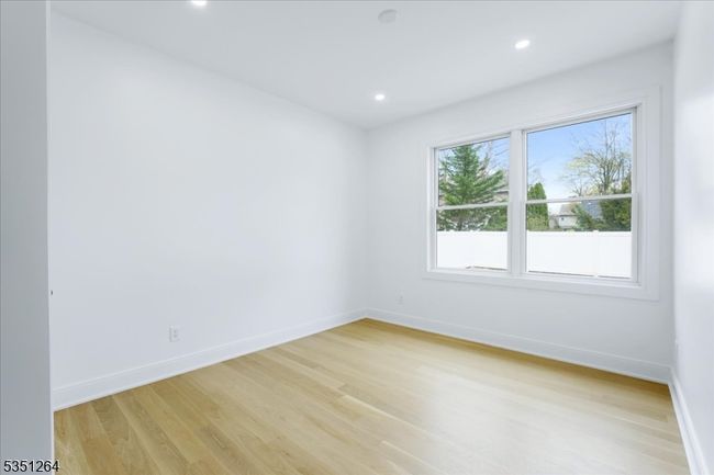 806 Arbor Rd, House other with 6 bedrooms, 5 bathrooms and null parking in Paramus NJ | Image 24