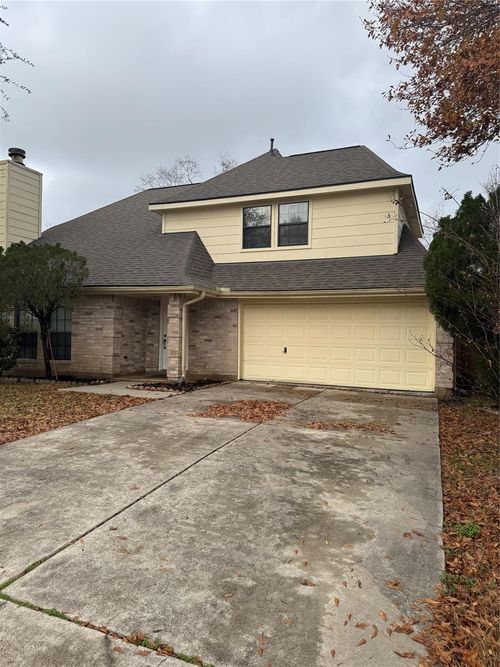 2526 Knights Cir, Stafford, TX, 77477-5619 | Card Image