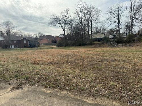 19 Karen Ln, Poplar Bluff, MO, 63901-9079 | Card Image