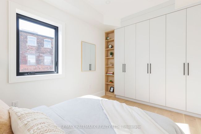 108 Crawford St, House attached with 6 bedrooms, 5 bathrooms and 3 parking in Toronto ON | Image 17