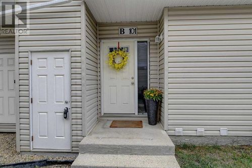 8640 103 Ave, Grande Prairie, AB, T8X0C3 | Card Image