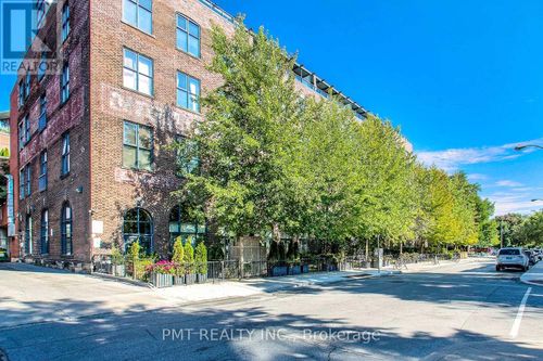 311-369 Sorauren Ave, Toronto, ON, M6R3C2 | Card Image