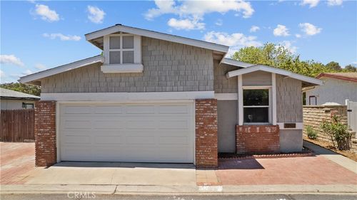 32003 Emerald Ln, Castaic, CA, 91384-3104 | Card Image