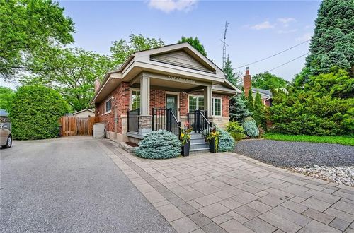 2217 Ghent Ave, Burlington, ON, L7R1Y6 | Card Image
