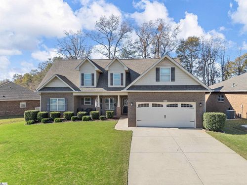 421 Slate Dr, Boiling Springs, SC, 29316-7414 | Card Image