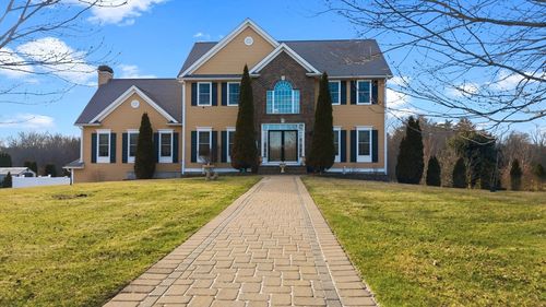 6 Meadowlark Dr, Rehoboth, MA, 02769-1638 | Card Image