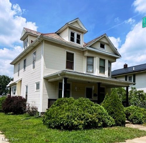 601 E 4th St, Dover, OH, 44622-1315 | Card Image
