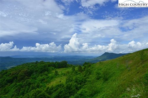 C609 High Mountain Nvno Rd, Zionville, NC, 28698 | Card Image