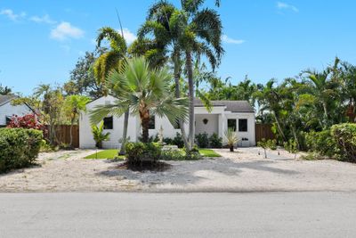 507 Ne 11th Ave, House other with 3 bedrooms, 1 bathrooms and null parking in Fort Lauderdale FL | Image 2