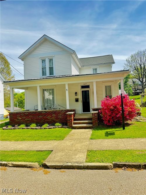 617 Park St, Barnesville, OH, 43713-1156 | Card Image