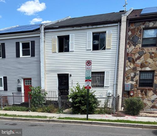 1657 11th Pl Ne, WASHINGTON, DC, 20002-2303 | Card Image