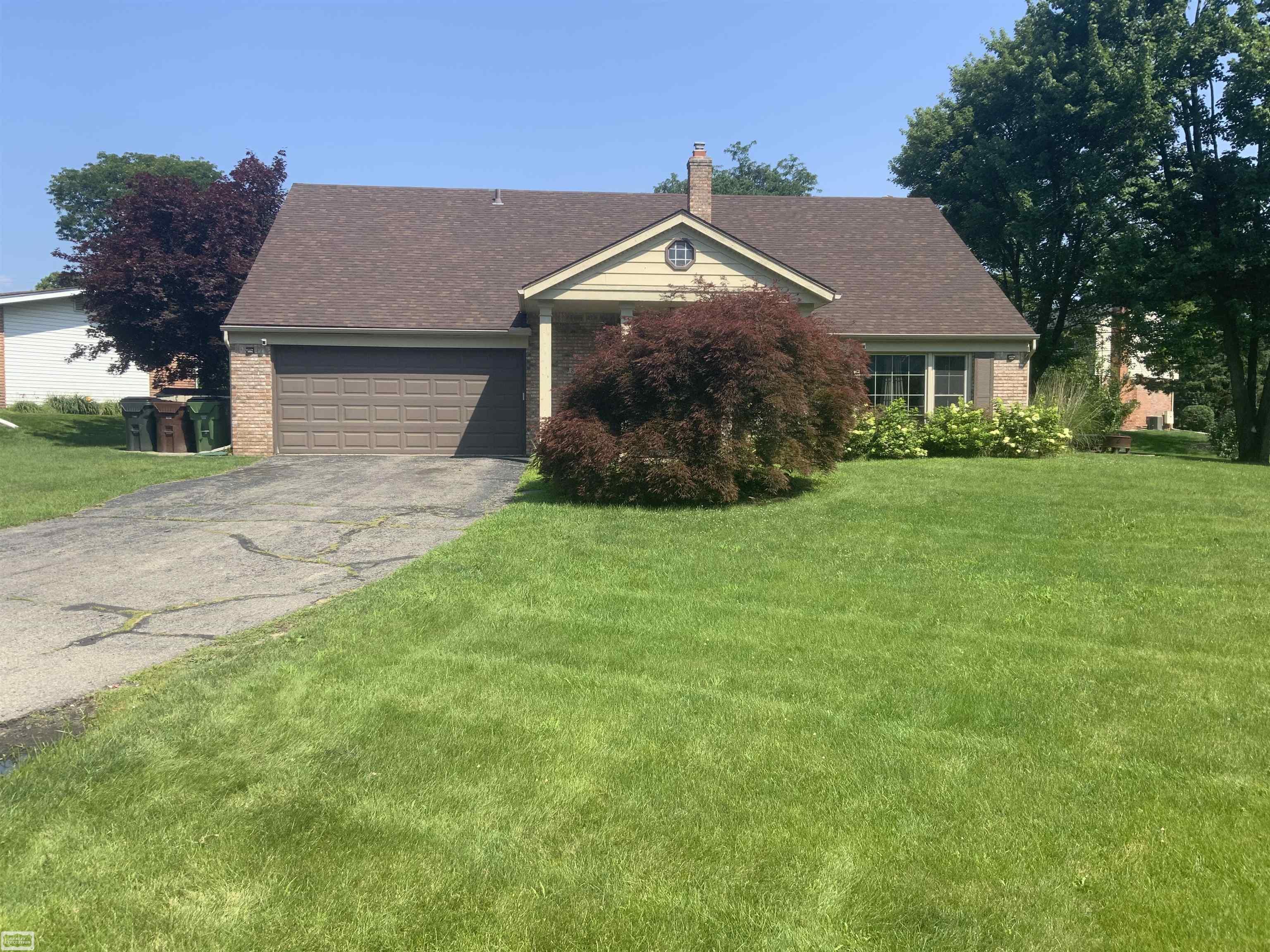 Hedgeway Dr, Shelby Township, MI 48317
