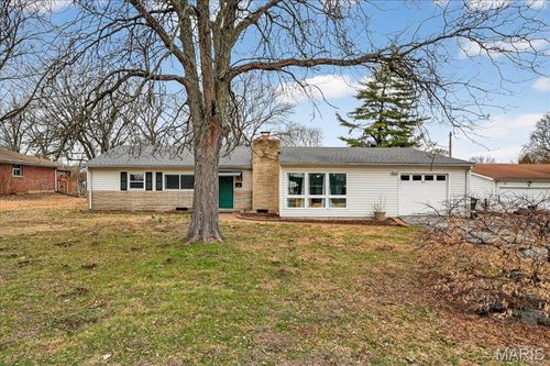 39 Airshire Pl, Hazelwood, MO, 63042-2705 | Card Image