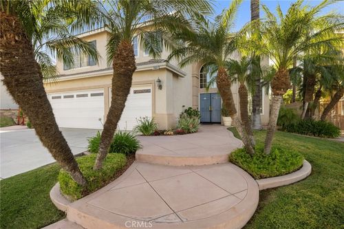 2940 Bavaria Dr, Corona, CA, 92881-0901 | Card Image