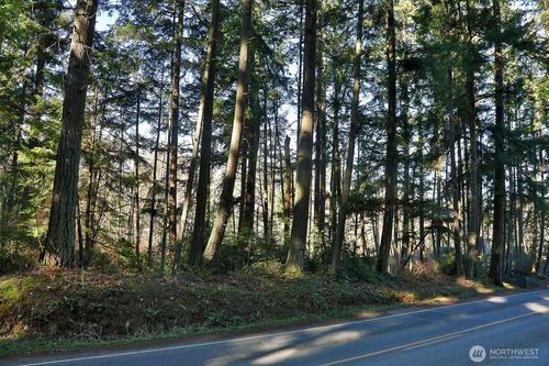 6880 Holst Rd, Clinton, WA, 98236-8706 | Card Image