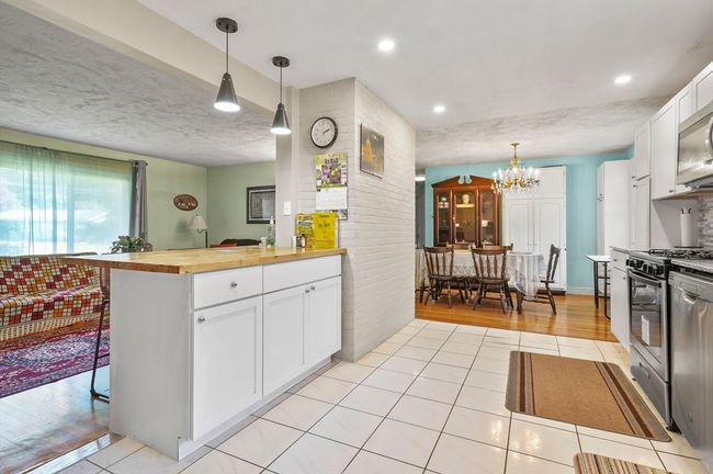 35 Snake Brook Rd, House other with 3 bedrooms, 2 bathrooms and 4 parking in Wayland MA | Image 10
