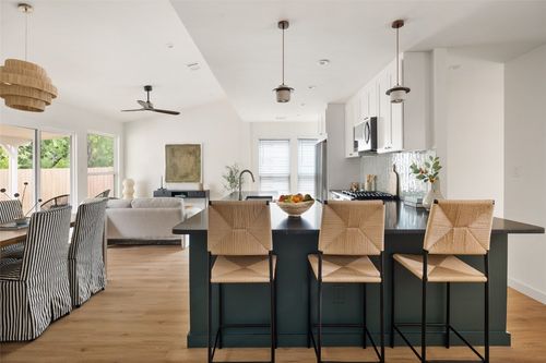 4807 Pewter Ln, Austin, TX, 78744-2938 | Card Image