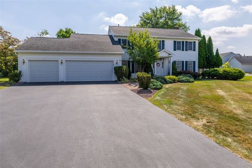 55 Wren Field Ln, Pittsford, NY, 14534-9537 | Card Image