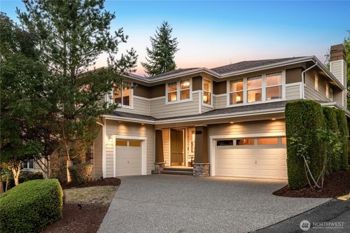 15542 Ne 106th Way, Redmond, WA, 98052-1019 | Card Image