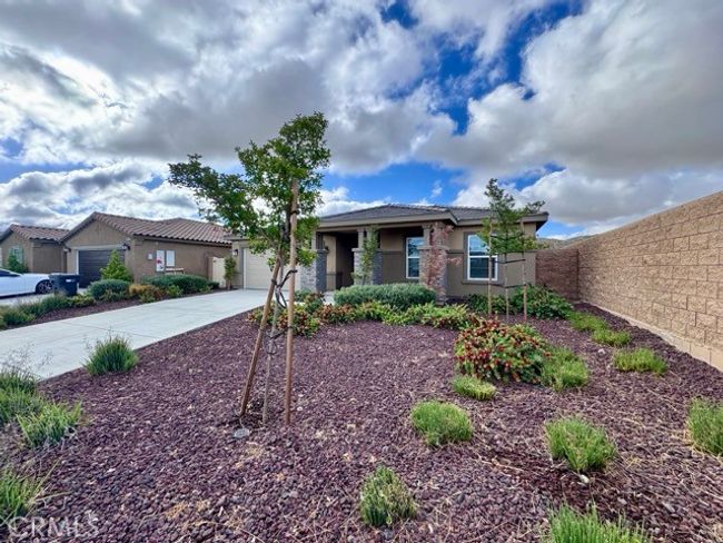 32261 Wild West Ct, House other with 4 bedrooms, 2 bathrooms and 2 parking in Winchester CA | Image 4