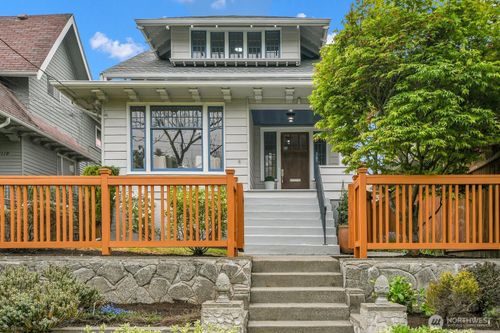 1121 27th Avenue, Seattle, WA, 98122 | Card Image