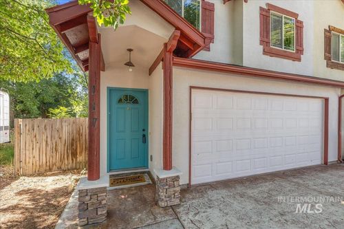 117 N Gem St, Nampa, ID, 83651-2079 | Card Image