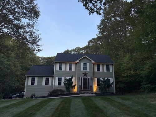 138 Walnut St, Douglas, MA, 01516-2528 | Card Image