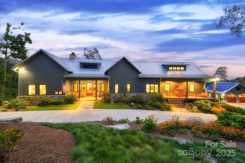 17 Elk Trl, Asheville, NC, 28804-1544 | Card Image