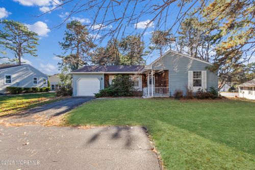 19 Dartmouth St, Whiting, NJ, 08759-3130 | Card Image