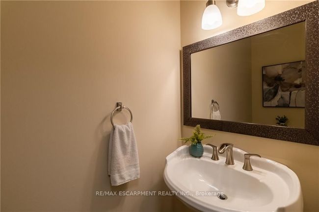 788 Grandview St N, House other with 7 bedrooms, 4 bathrooms and 3 parking in Oshawa ON | Image 5