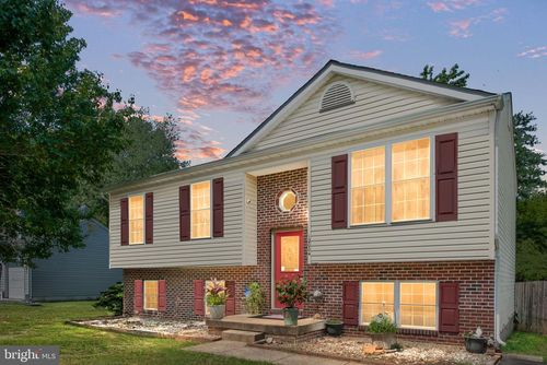 12004 Falcon Ridge Dr, FREDERICKSBURG, VA, 22407-7347 | Card Image
