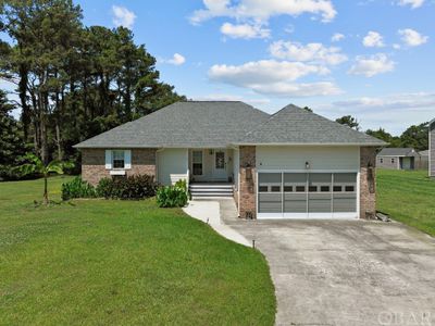 113 E Canvasback Drive, House other with 4 bedrooms, 2 bathrooms and null parking in Currituck NC | Image 1