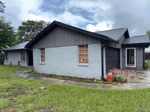 125 Newcastle Cir, Fort Walton Beach, FL, 32547-2309 | Card Image