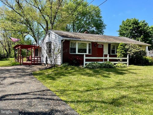 129 S Limerick Rd, ROYERSFORD, PA, 19468-1603 | Card Image
