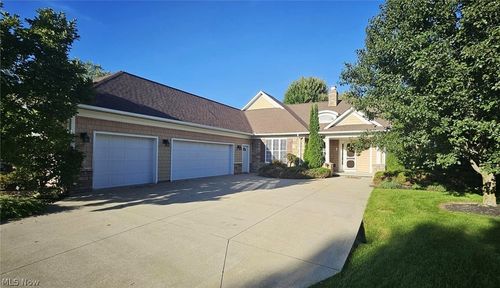 7235 Dursley Ct, Solon, OH, 44139-7039 | Card Image