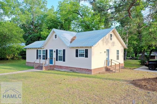 301 E Howard St, Glennville, GA, 30427-2511 | Card Image