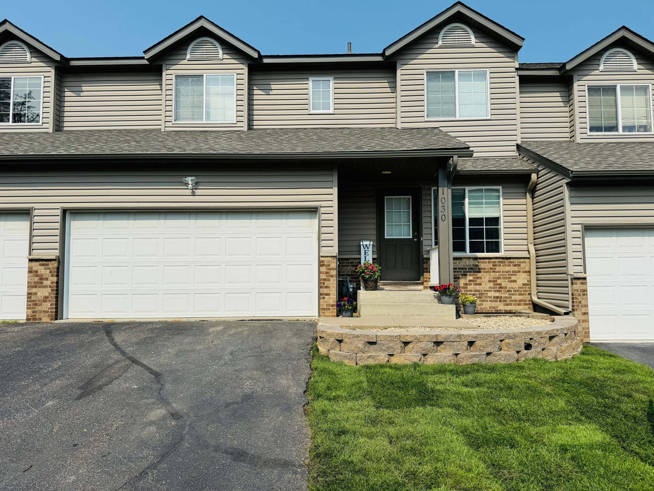 Amanda Ct, Pine Island, MN 55963