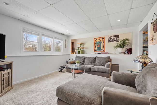 Living Room - Lower Unit | Image 18