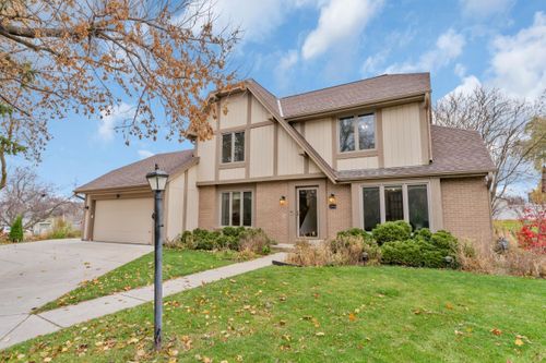 12565 W Weatherstone Ct, NEW BERLIN, WI, 53151-6154 | Card Image