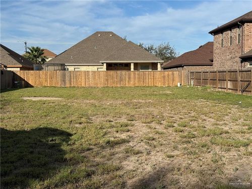 13809 N 40th St, Edinburg, TX, 78541-4093 | Card Image
