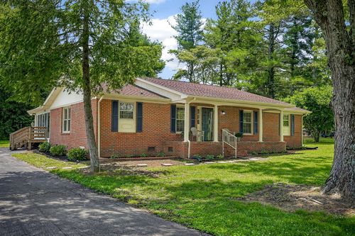 704 Anthony Ave, Smithville, TN, 37166-1504 | Card Image