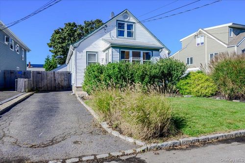 412 Fire Island Ave, Babylon, NY, 11702-4408 | Card Image