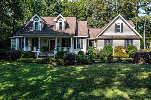283 Steamboat Ln, Hartfield, VA, 23071-2123 | Card Image
