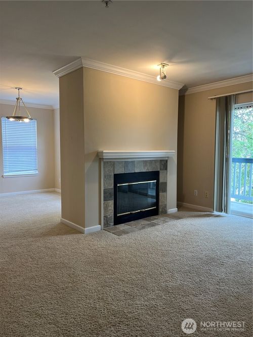 304-33020 10th Ave Sw, Federal Way, WA, 98023-5047 | Card Image